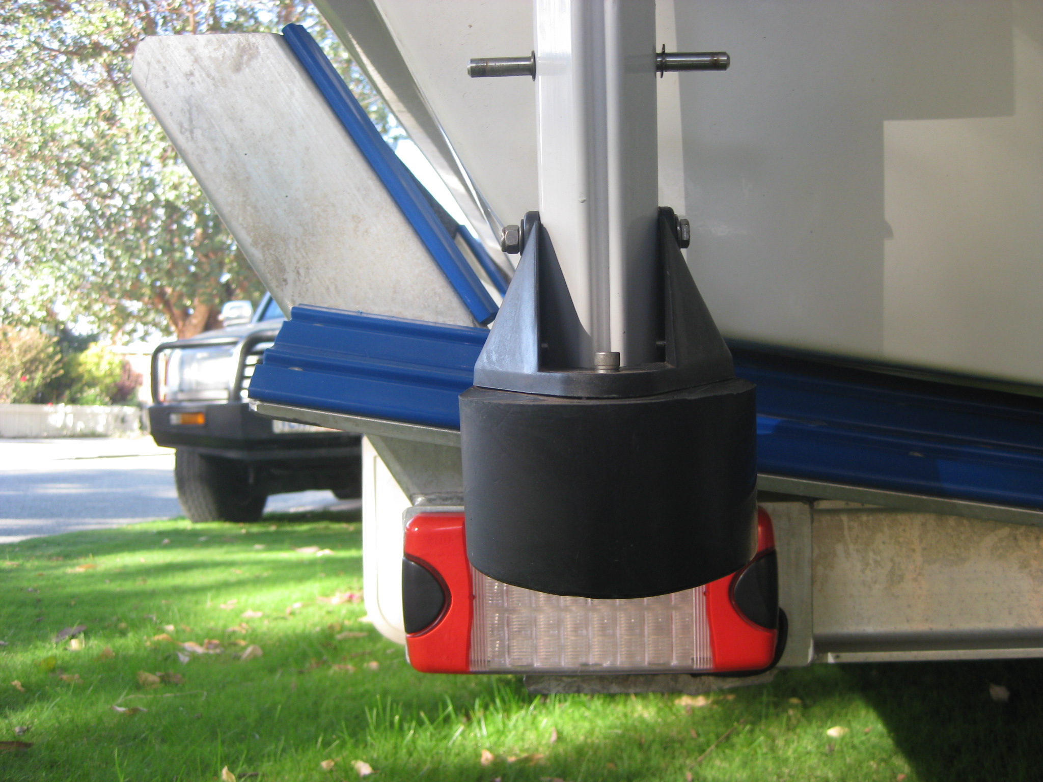 Transducer location and performance Fishing